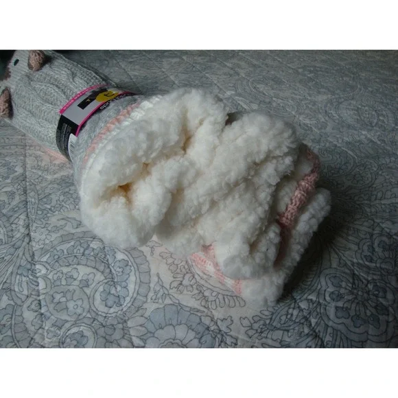 Cuddl Duds Sherpa Lined Critter Slipper Socks - Two Pack Cat and Pink (Sz 4-10) - Picture 3 of 5